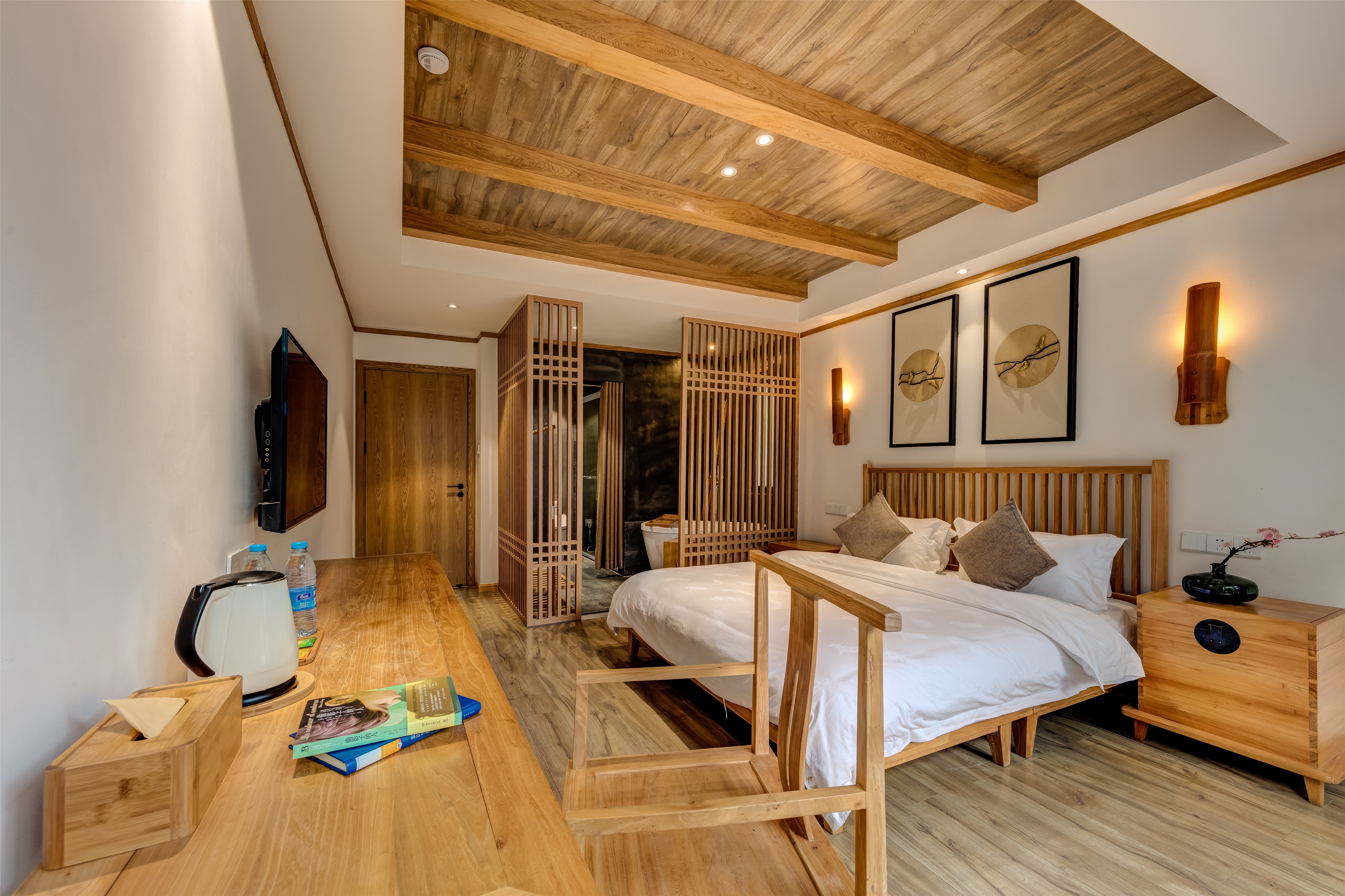 庭苑六卧整栋（6居8床6衞）