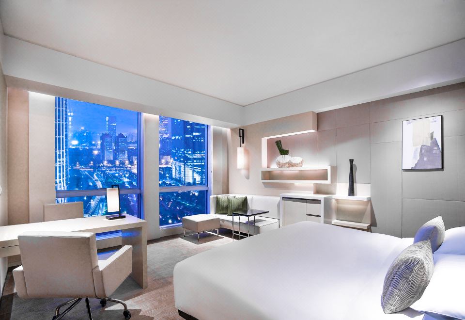 君悅園景大床房