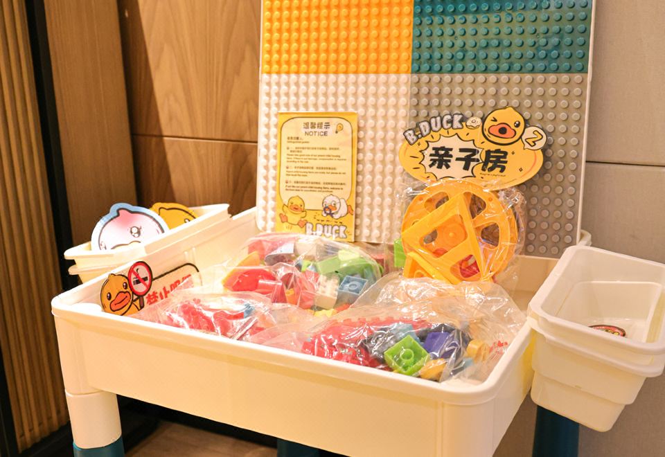 小黃鴨親子主題房