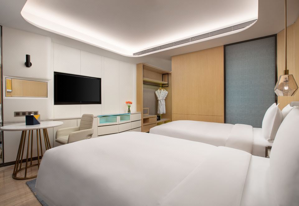 阳光双床房高楼层-云端畅享，尽享风光