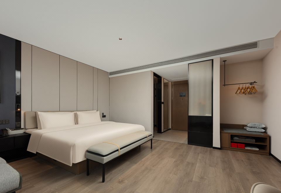 Duo Ya Ji Mu Big Bed Room