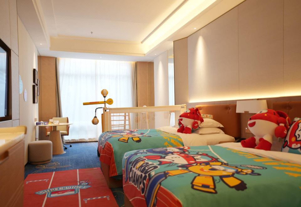 超级飞侠运动主题豪华亲子房