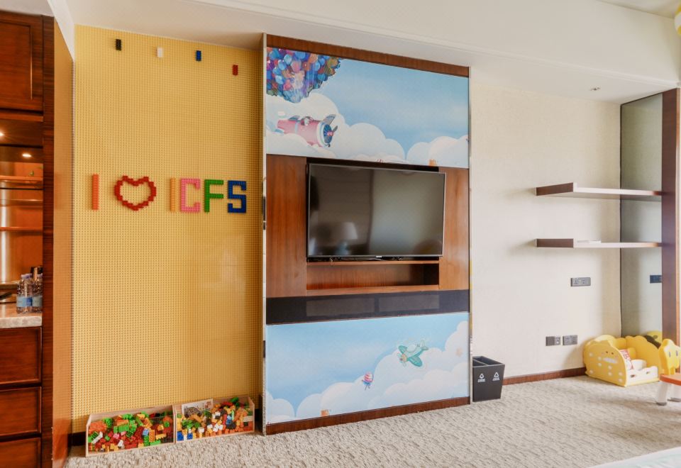 糖果飞屋豪华湖景大床房（乐高墙丨俏皮鱼嘴）