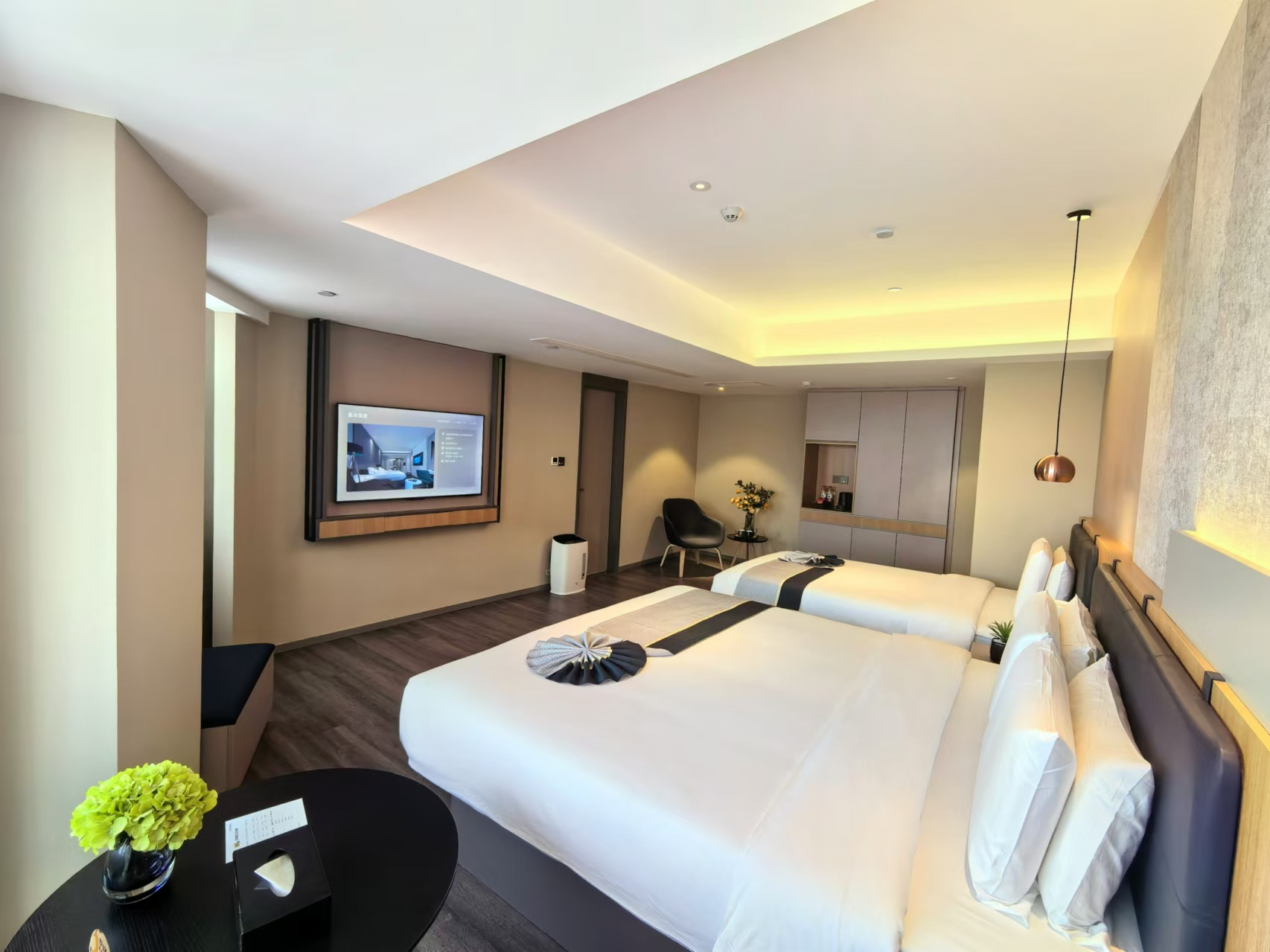 家庭房（智能客控+梦百合零压床垫+零压记忆枕）