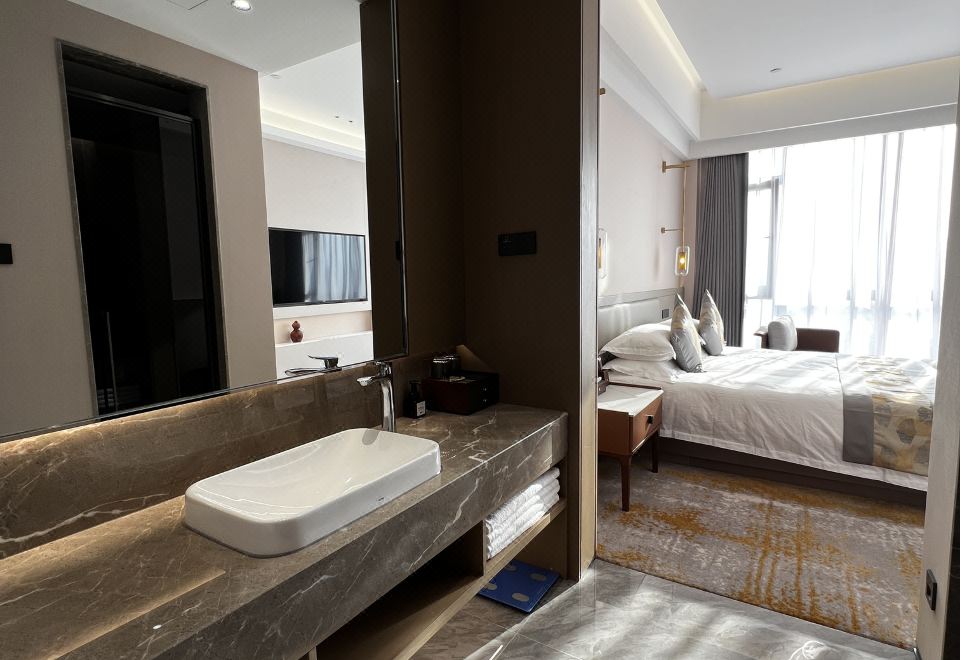 Songyuanshi HotelLuxury River-View Suite (Building No.2)