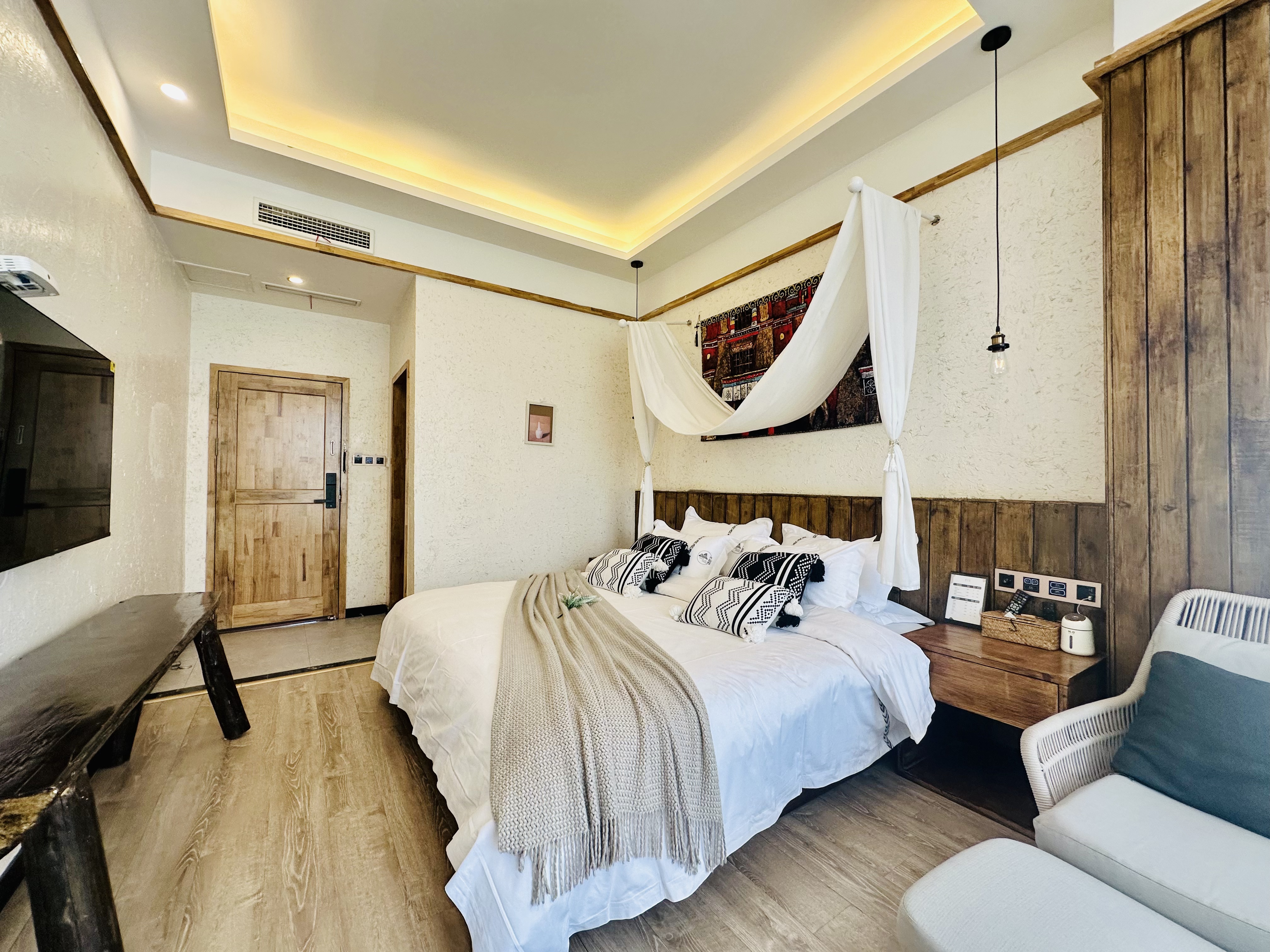 舒适阳光大床房（零压乳胶床垫+加湿器+公区自助洗衣房）