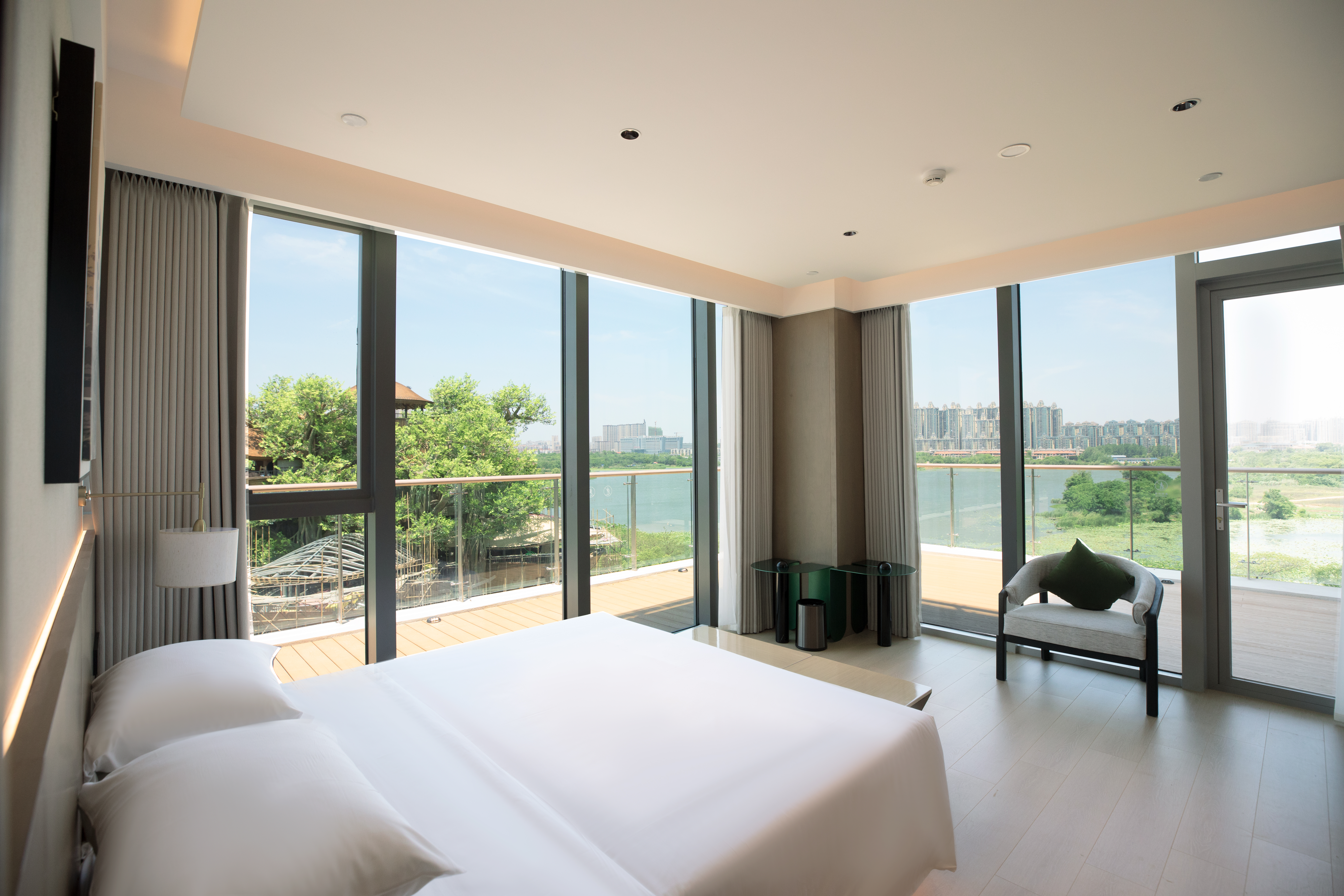 星湖景致套房「270°超大阳台·一室一厅·智能马桶」