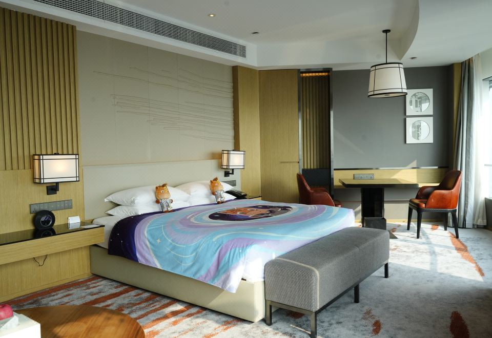 Suning Galaxy International Hotel XuzhouPremier Themed Room (Double Bed)
