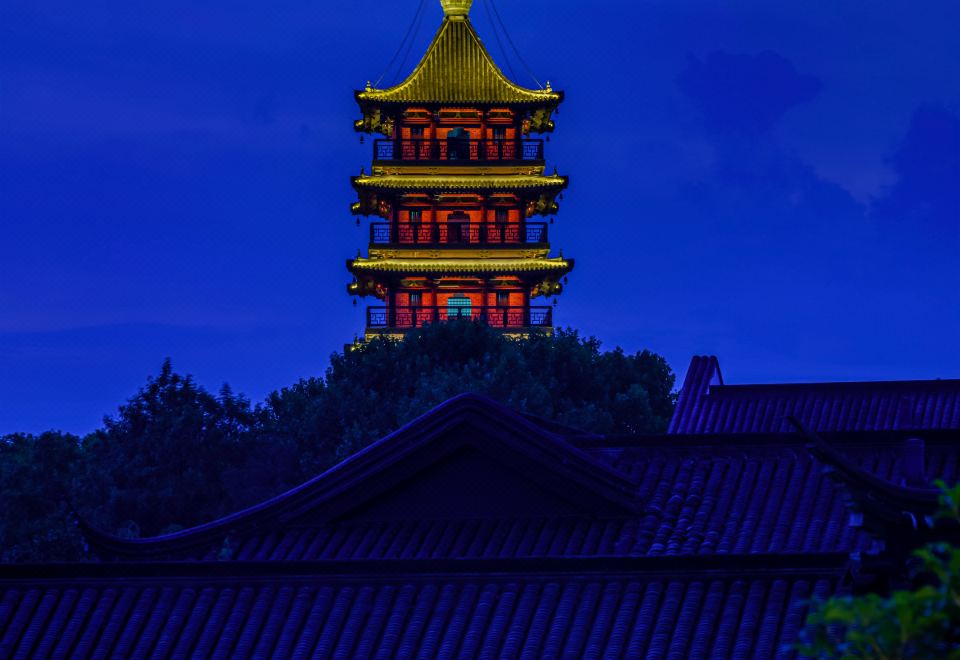 Nanhu HotelDeluxe Tower View Standard Room