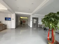 Ruyang Junyi Sunshine Hotel فنادق في رويانغ