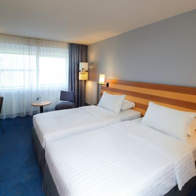 Business Twin Room IntercityHotel Frankfurt Airport Promo Code