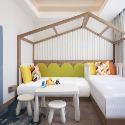 特大床家庭套房 Hilton Garden Inn Jakarta Taman Palem優惠