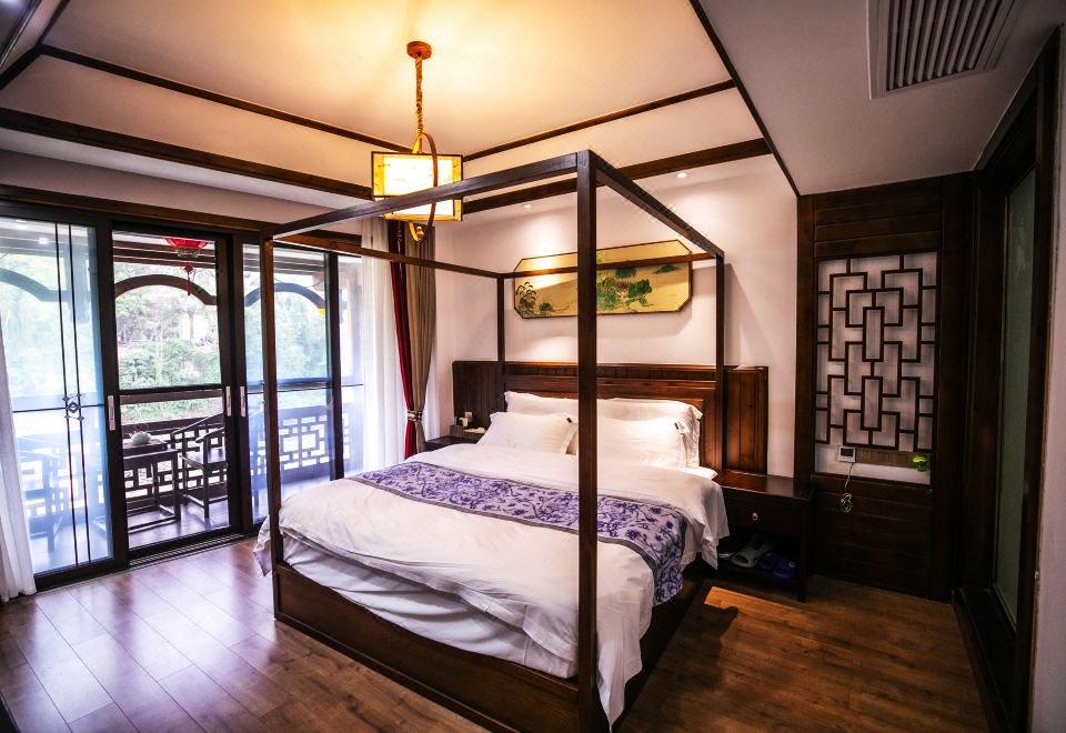 Furong Town Shuiyunxuan Inn (Furong Town Scenic Area)Suite - Near River