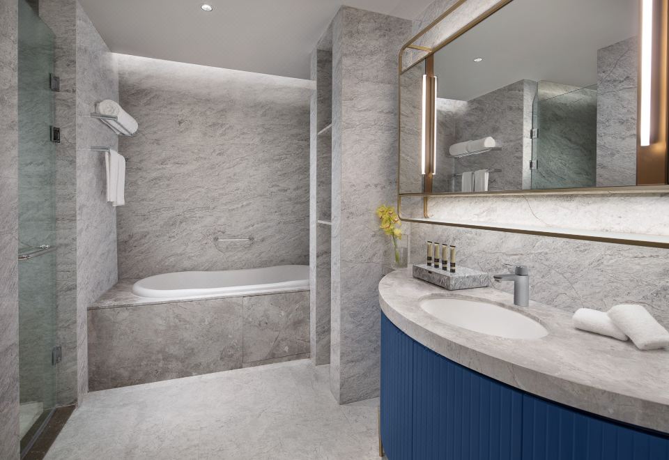 Ascott Raffles City ChongqingTime Traveler Artsy Theme Room (City-View, River-View)