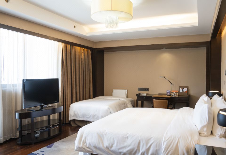 家庭套房（江景大露臺）