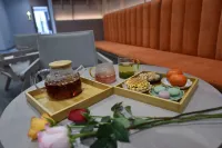 Qinglan Hotel (Zhanggongqiao Food Street Branch)