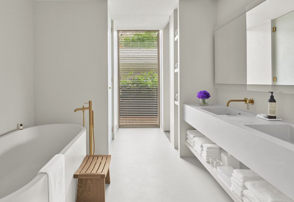 The Singapore EDITIONEDITION Penthouse, 1 Bedroom Presidential Suite, Top Floor