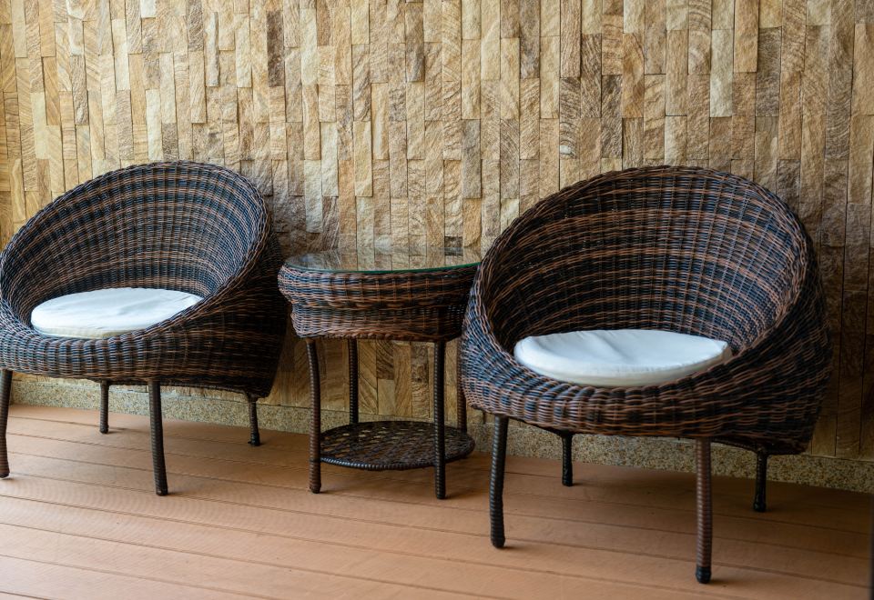 Regal Palace Hot Spring Hotel GuangzhouGarden-View Double Bed Room With Balcony, Private Bathtub, Muse Bedding