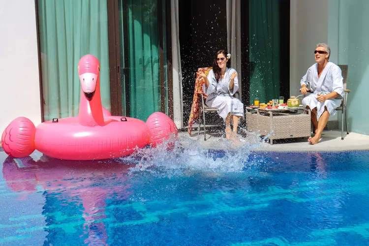 ห้องดีลักซ์พร้อมทางเข้าสระว่ายน้ำ