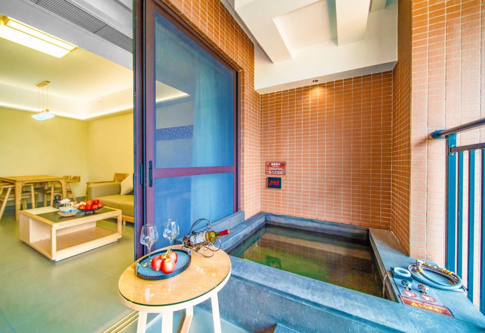 悦泉居两房一厅温泉套房I独立泡池