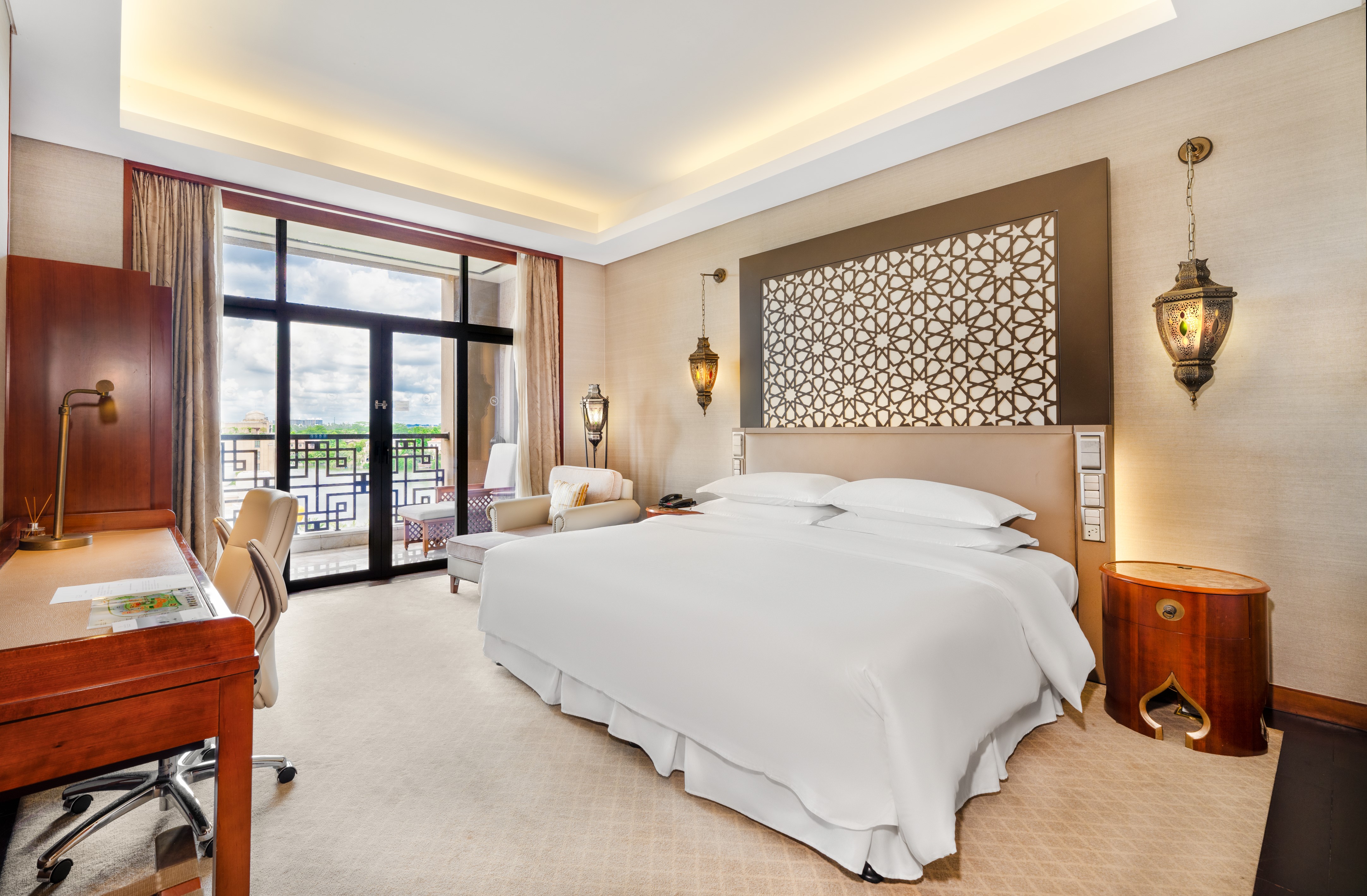 豪华全湖景垂钓大床房 | 带浴缸