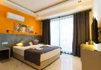 Leonis Hotel