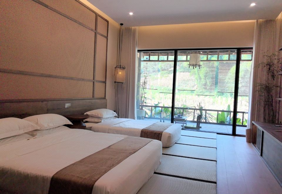 Bi Xia Tatami Family Room