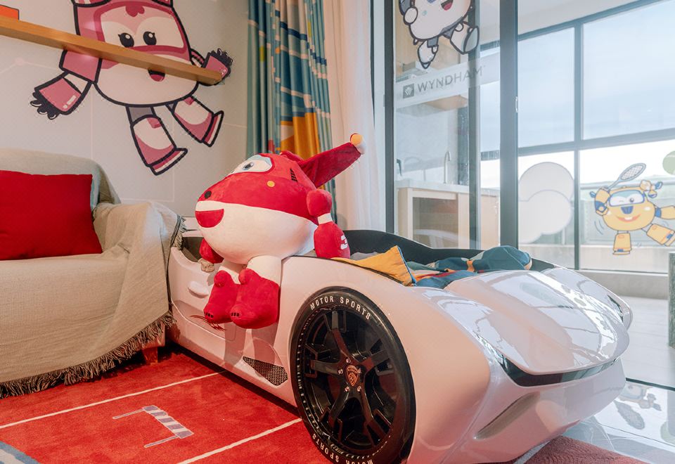 酷芽超級飛俠運動親子一房一廳