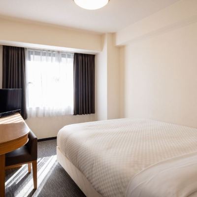 セミダブルルーム(喫煙) コートホテル新横浜 クーポン