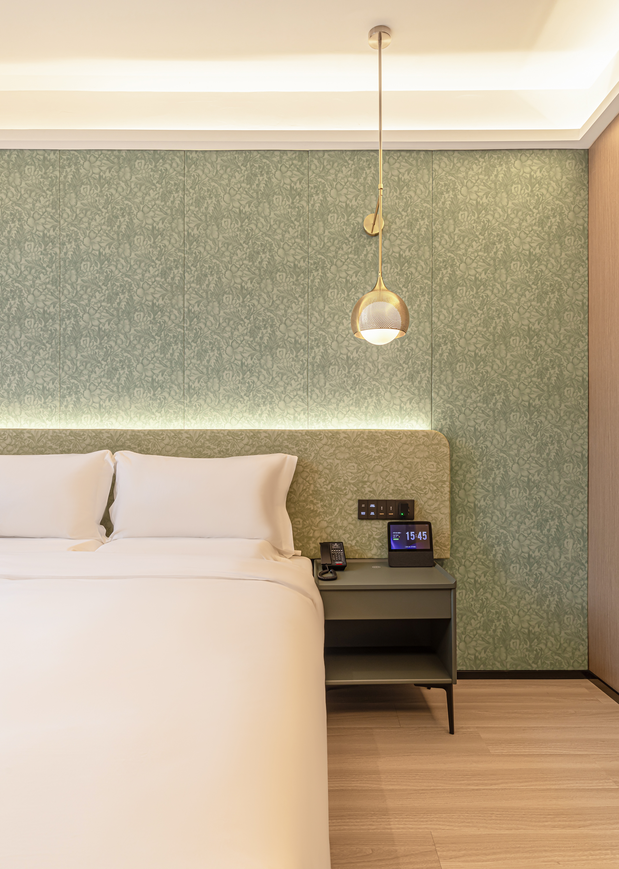 静雅智能大床房