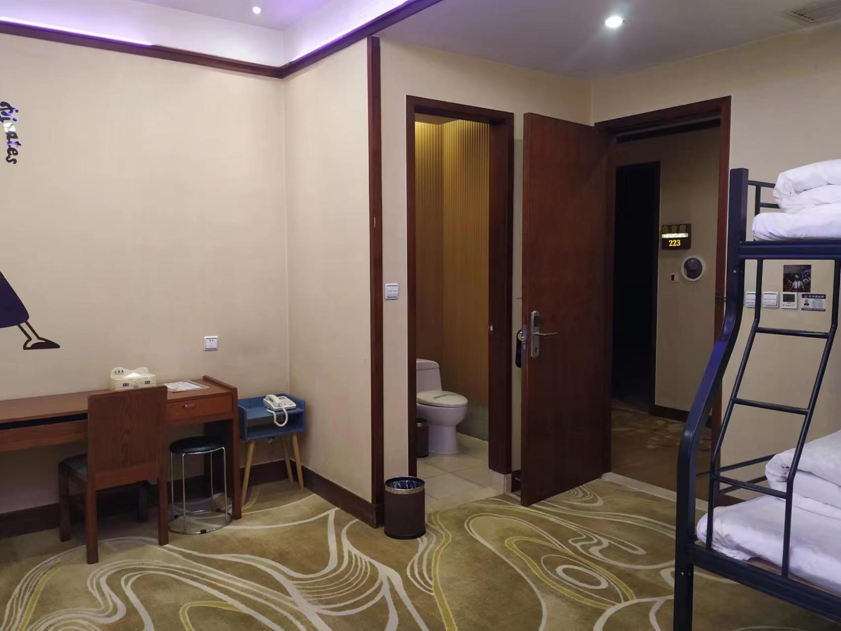 电竞双床套房【I5 14600kf+32G+RTX4060ti+27寸240hz】