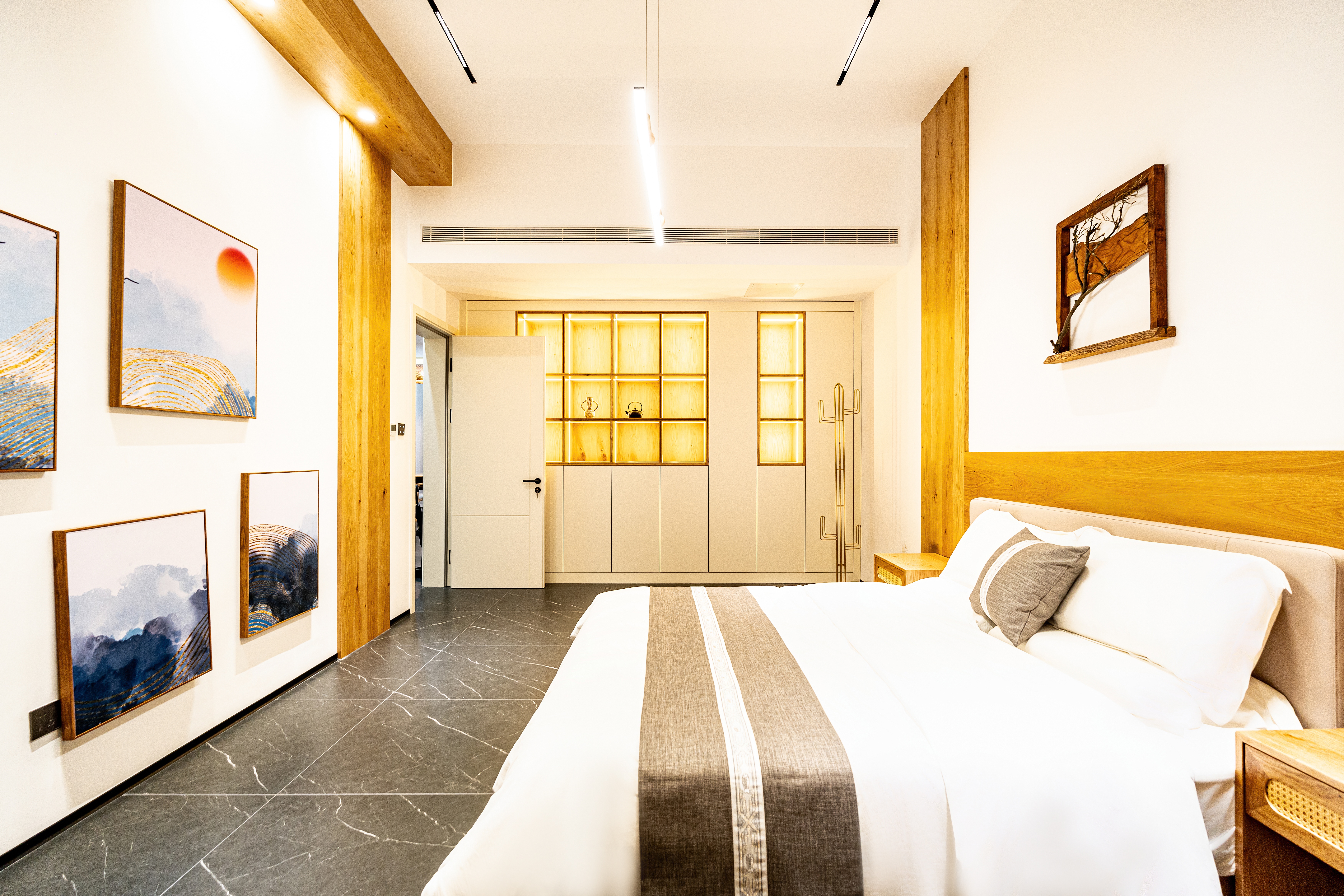 独栋别墅原木民族特色轰趴馆5室