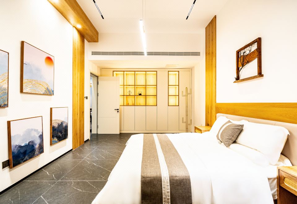 独栋别墅原木民族特色轰趴馆5室