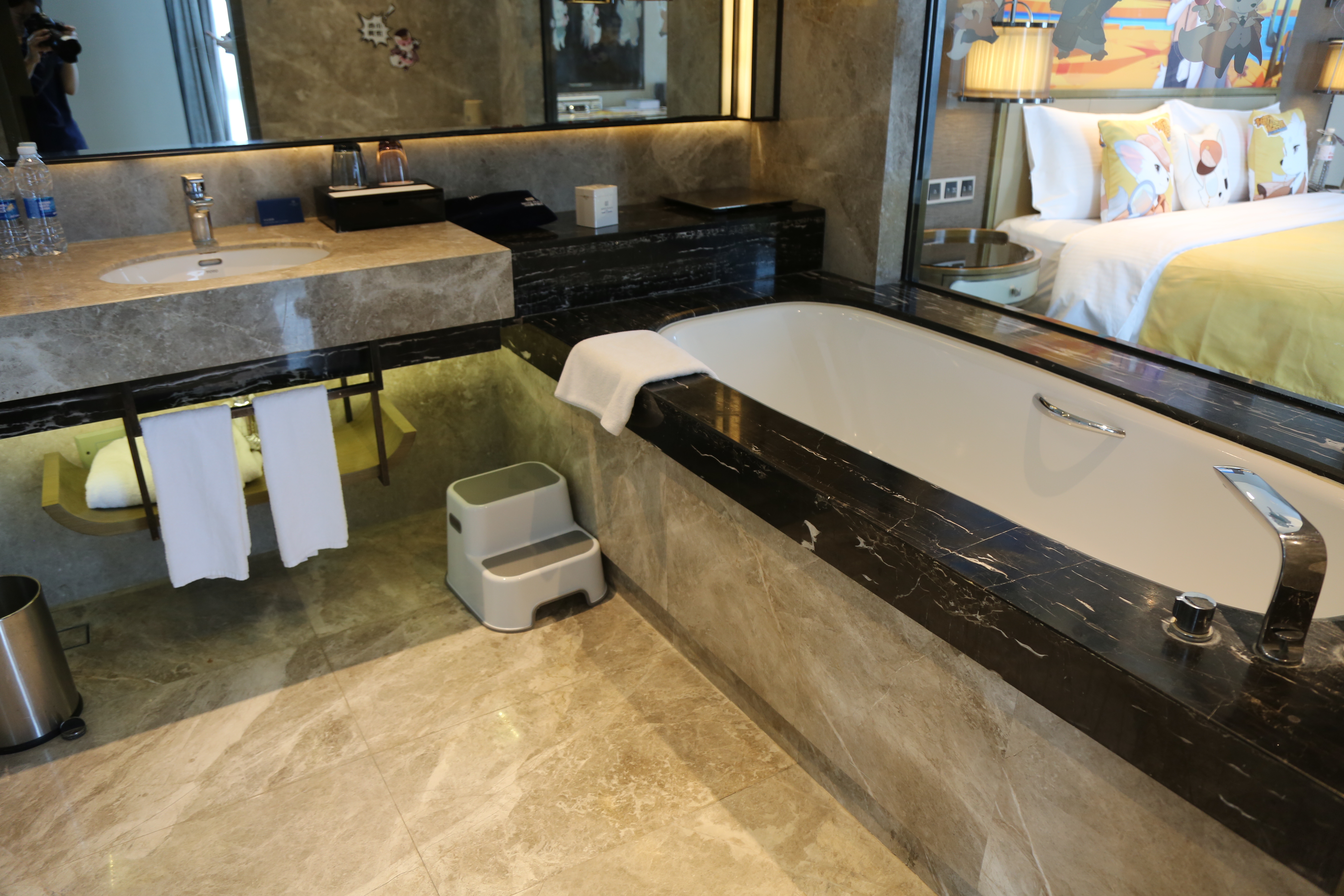 神探邁克狐親子主題房（沉浸劇本體驗+小童帳蓬床）