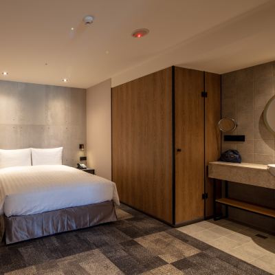 豪華套房 - 有陽台 路徒PLUS行旅-主題館優惠