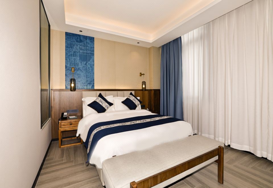 Wyndham Grand Plaza Royale Fengshun Hot Springs ResortElegant Hot Spring Double Bed Room (Private Tub)