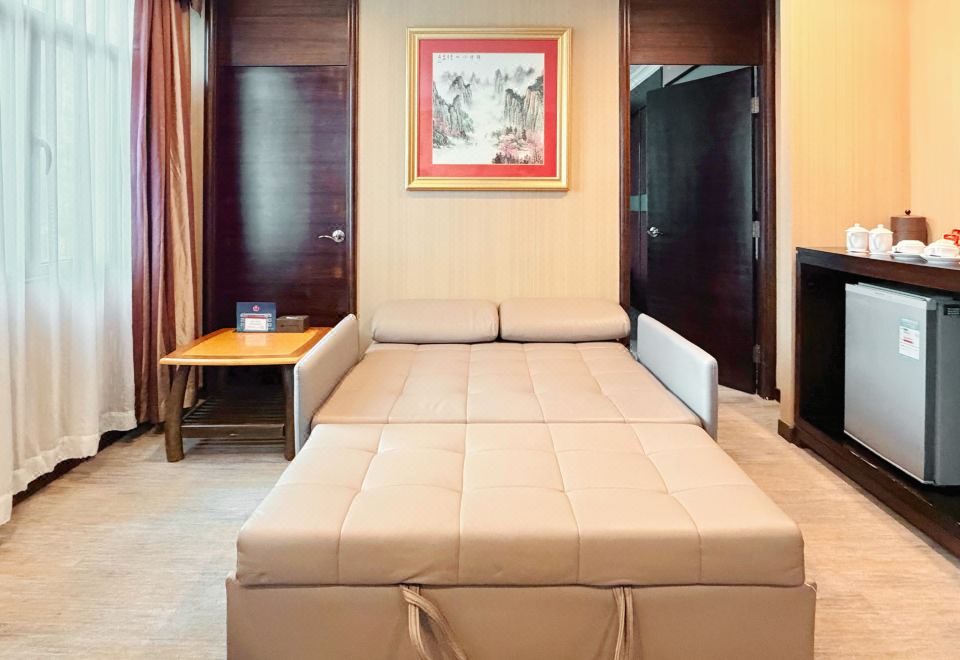 行政家庭大床间（大床，带梳化床）