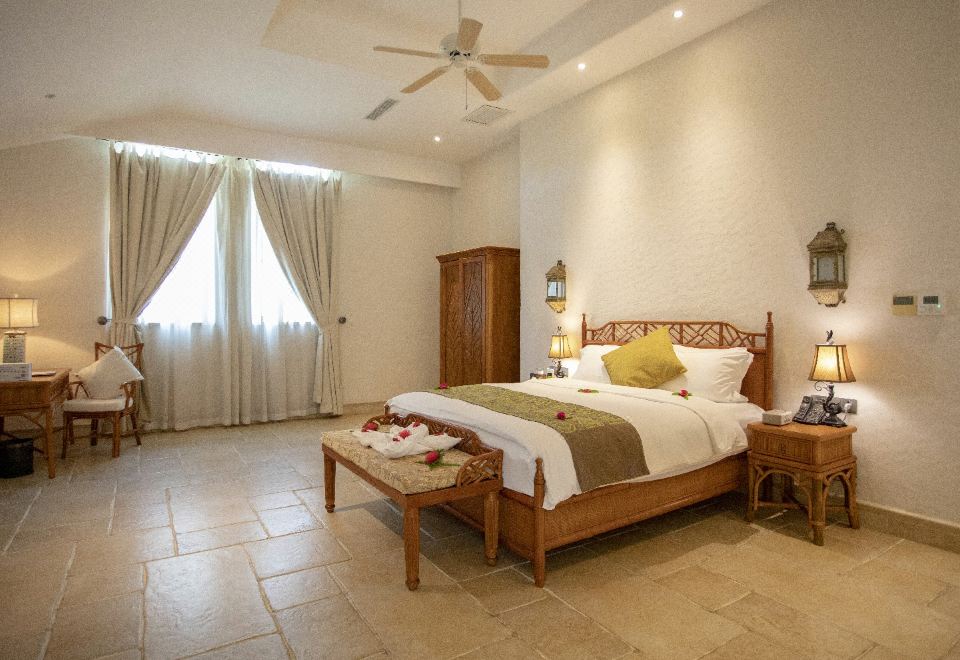 Xikang Yunshe Wellness & Resort HainanVintage Castle Suite (Double Bed)