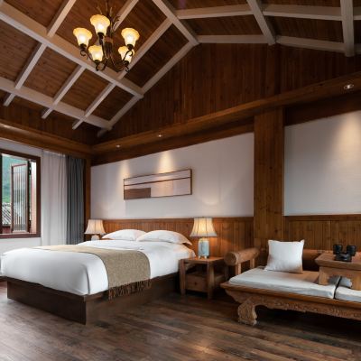 庭院景觀大床房 璞石雪山度假飯店（日照金山屋頂觀景店）優惠