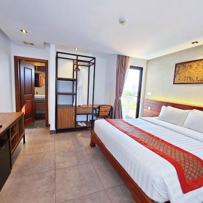 One Bedroom Apartment