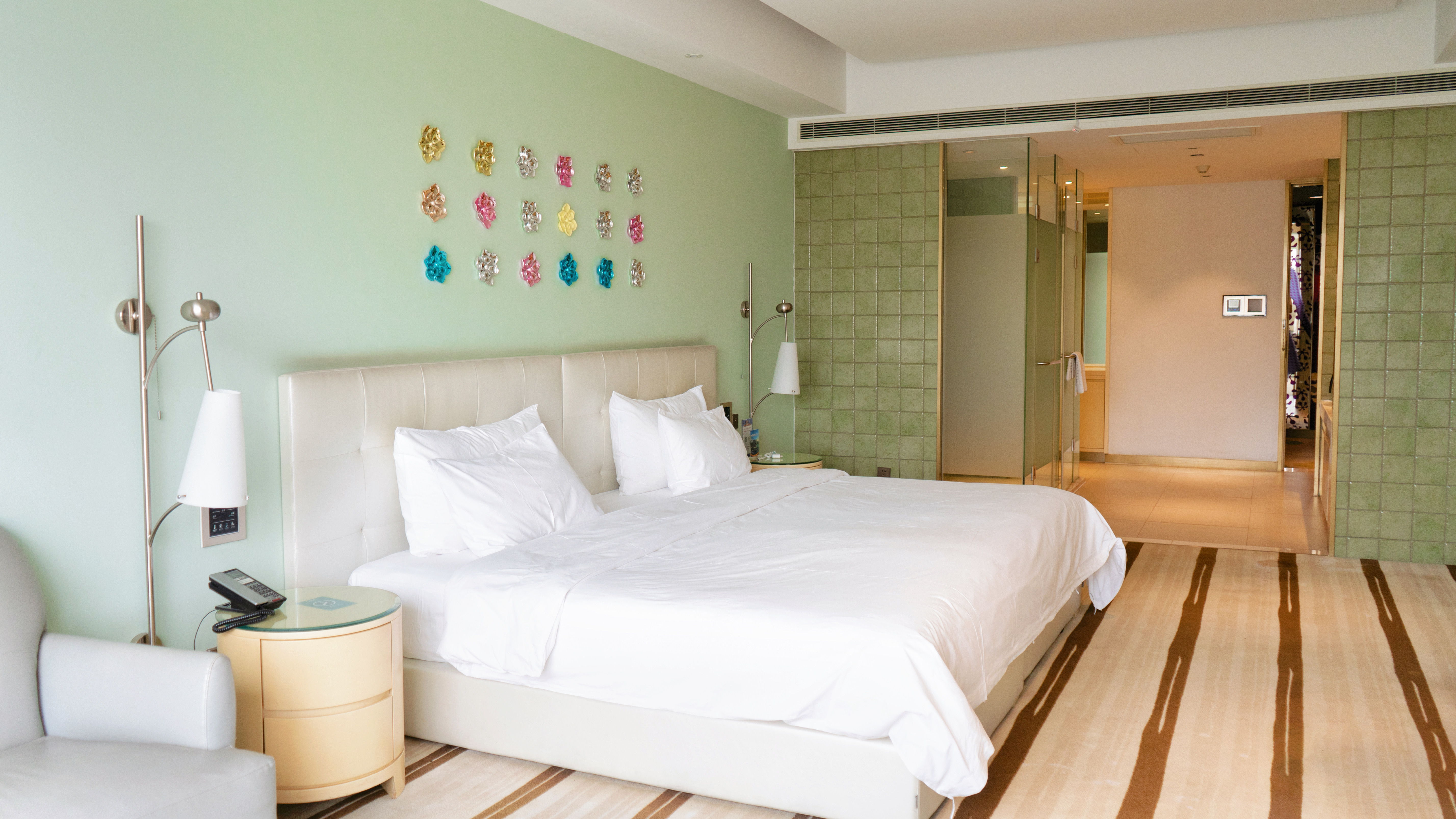 雅致大床房（空间面积大）