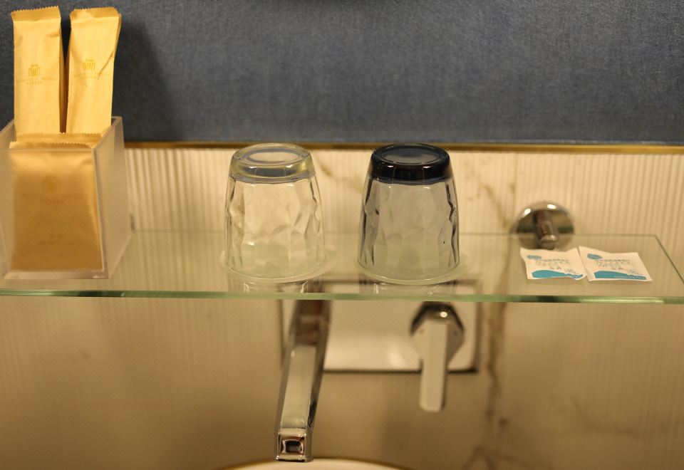 纯净商务房（手机投屏）