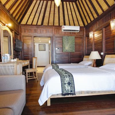 Chalet Sea View Twin with Boat Transfer Kupon Sutera @ Mantanani Island Resort & SPA