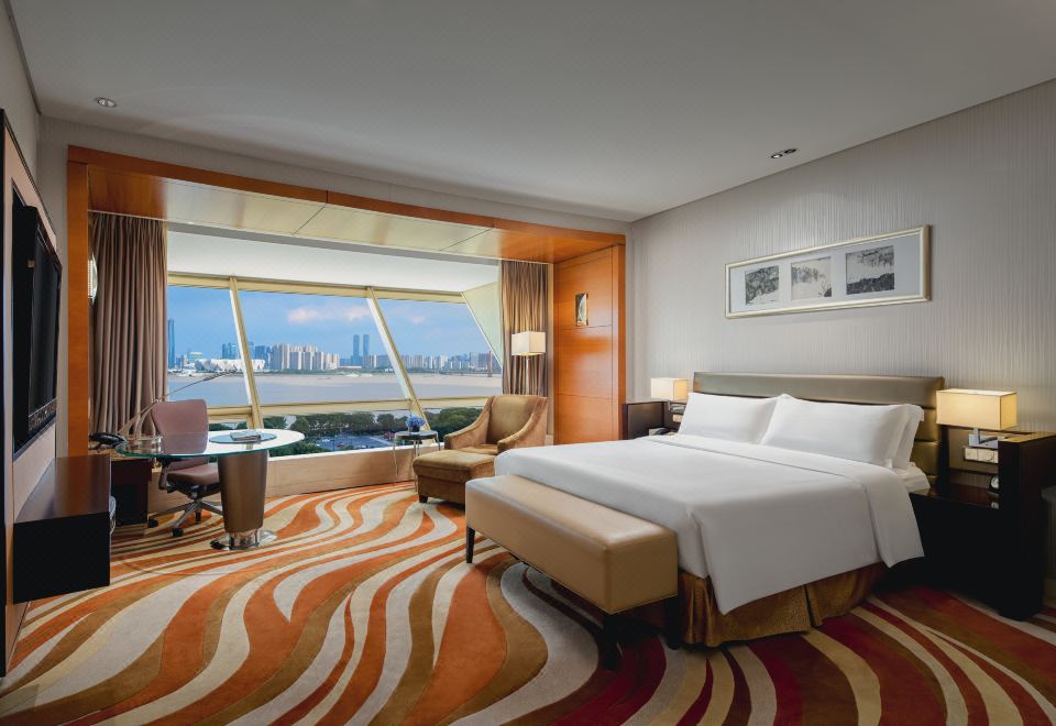 InterContinental HangzhouPremium Room - River-View (King Bed)