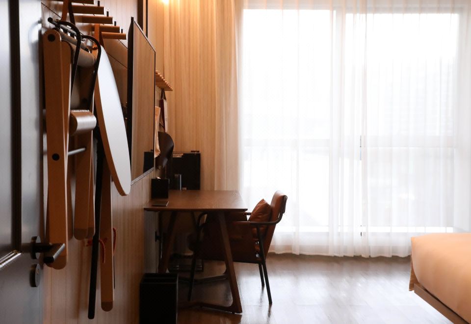 Moxy Shenzhen North StationSelected King Bed Room