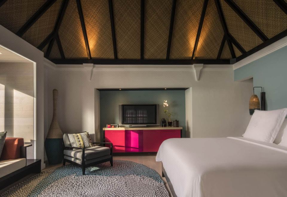 2晚豪华沙滩庭院+2晚日落水上泳池别墅