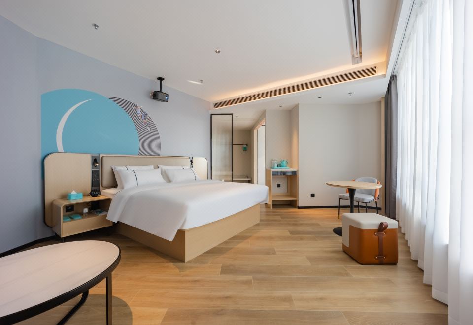 智能豪华大床房【全屋智控+私享浴缸+全景落地窗】