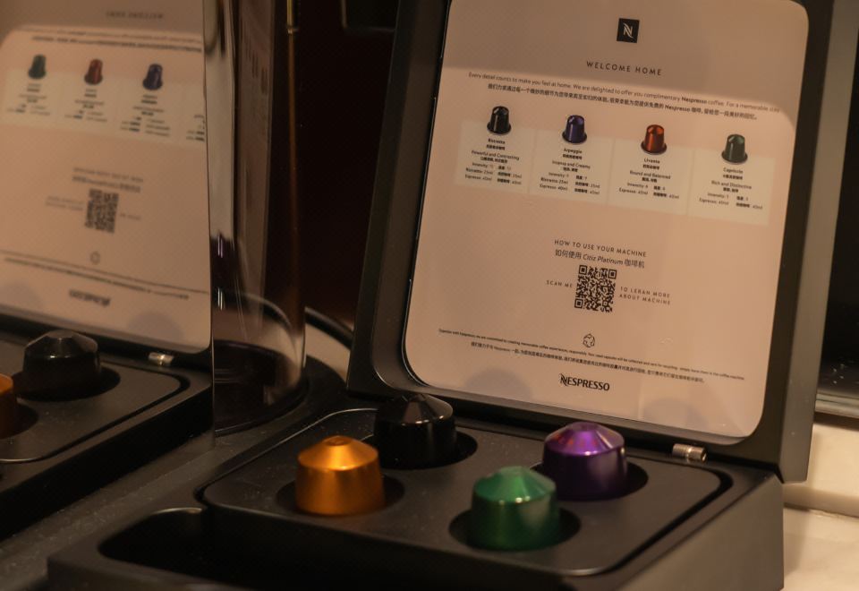 豪华房 超大床 甄选江景景观