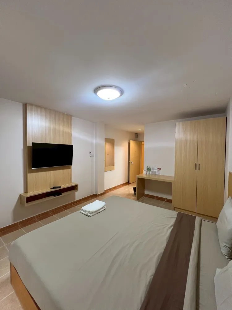 ห้องสแตนดาร์ด เตียงใหญ่ 1 เตียง