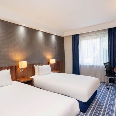 標準家庭房 智選假日劍橋達克斯福德M11高速公路10號岔口酒店優惠